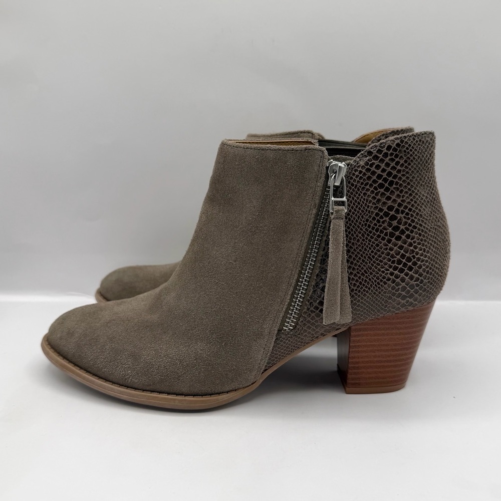 Vionic Anne Boots Womens 9 Brown Suede Leather Ankle Booties Casual Zip Up - Picture 2 of 10